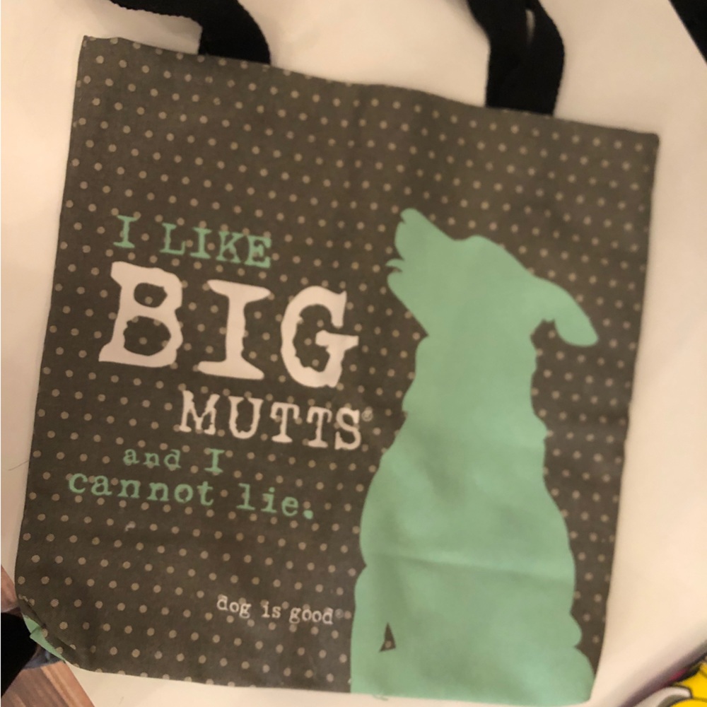 Who doesn’t like Big Mutts?! Fun Tote bag that shares your sentiment!